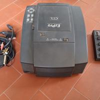 Proiettore LCD con cavi