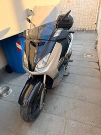 Yamaha xmax 250