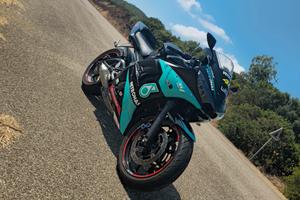 Yamaha R6 2005