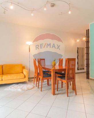 Divano Poltronesofà Giallo Senape 