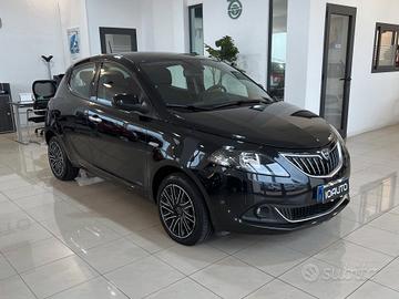 Lancia Ypsilon 1.0 Hybrid Gold 2023