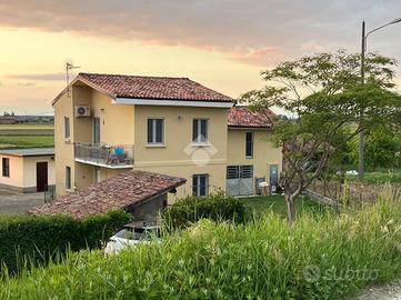CASA INDIPENDENTE A CAVA MANARA