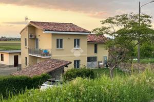CASA INDIPENDENTE A CAVA MANARA