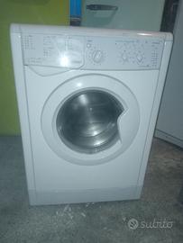 Lavatrice Indesit slim