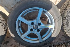 Cerchi oz 4x108 con gomme sava 185 65 r15 4 stagio
