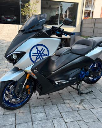 Yamaha TMAX 530 solo 20.000 KM - SCARICO AKRAPOVIC