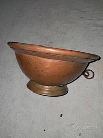 Pentole vecchie in rame