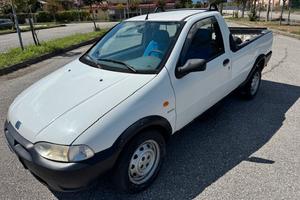 Pick up fiat strada 1.9 gancio traino