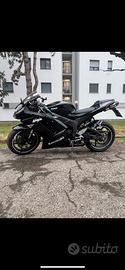 Kawasaki ninja zx6r