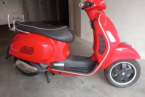 Vespa GTS 300