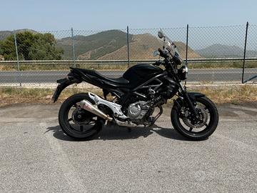 Suzuki gladius 650 - 19.000km