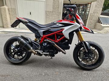 Ducati Hypermotard 821