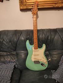 Stratocaster assemblata custom