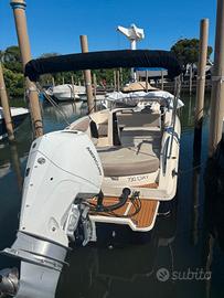 Eolo 730 con Mercury Bianco 200cv
