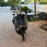 Yamaha T-Max 530 SX - 2017