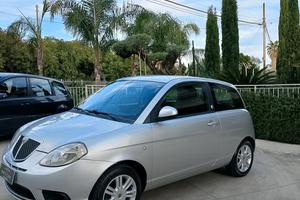Lancia Ypsilon 1.4 Platino Ecochic GPL