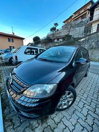 GOLF PLUS 1.6.  95324 KM