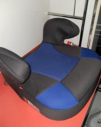 seggiolino alzatina pari al nuovo, dai 15 ai 36kg