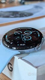 Google pixel watch 4 con accessori
