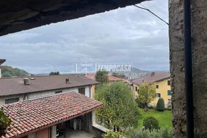 Tavernerio - Trilocale con cantina e portico senza