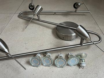 Lampadario con faretti orientabili