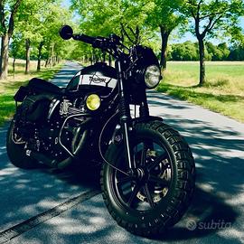 Triumph Bonneville 900 SE custom