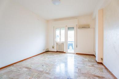 4 LOCALI A RIMINI