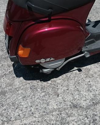 Piaggio Vespa Cosa 2 200