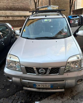 Nissan X trail 2.2 dCi