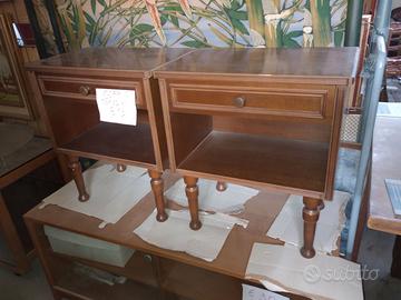 Coppia di Comodini Vintage