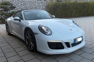 Porsche 911 991.2 Carrera 4S Cabrio