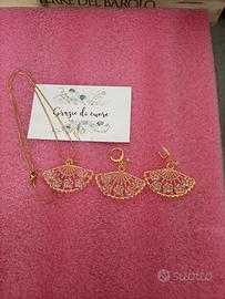 orecchini e collana 