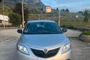 Lancia Ypsilon 1.200 69CV