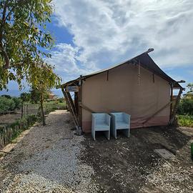 Tenda Yala completa di arredamento