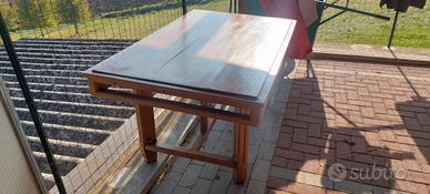 Tavolo in legno 