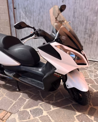 Kymco Downtown 300i