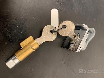 serratura NEIMAN originale NOS vespa et3 PX