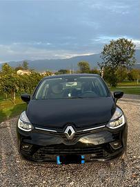 Clio moschino zen 90cv