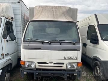 CABINA COMPLETA NISSAN CABSTAR 2003