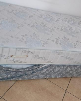 2 materassi singoli buone condizioni