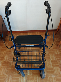 Deambulatore girello per anziani