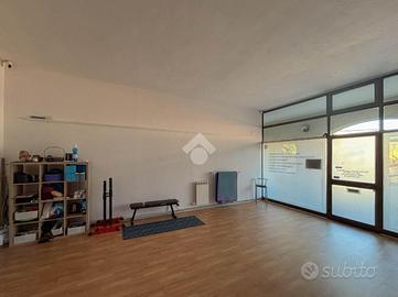 NEGOZIO A CONCOREZZO