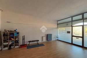 NEGOZIO A CONCOREZZO