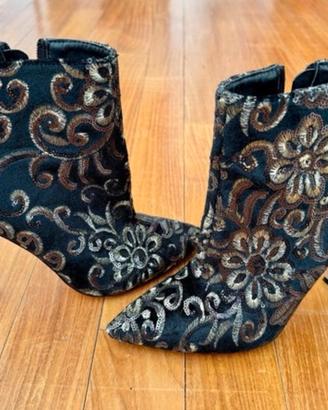 Scarpe donna tronchetto