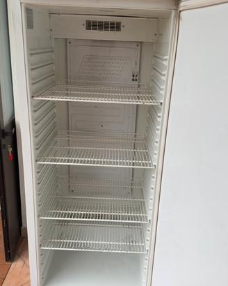 Frigorifero pizzeria