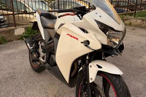 Honda cbr 125r