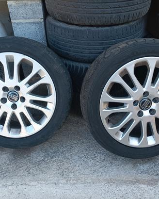cerchi Volvo con gomme 205 50 R17