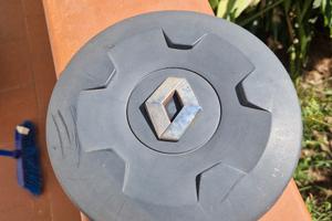 coprimozzo originale Renault  cod. 8200069015