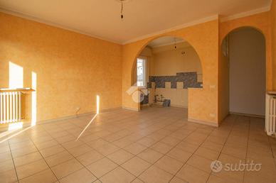 4 LOCALI A LUMEZZANE