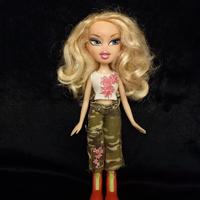 Bambola Bratz Cloe 2001